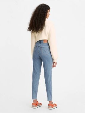 Levi's Straight Leg Women's Jeans in Faded Blue